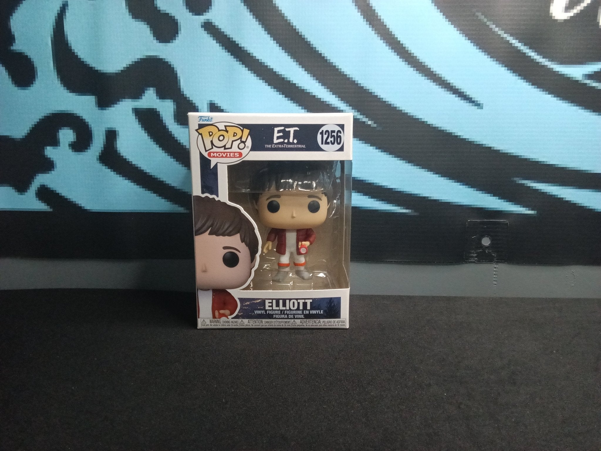 E.T. - Elliot - Funko Pop Movies 1256 - The Cerulean Trove