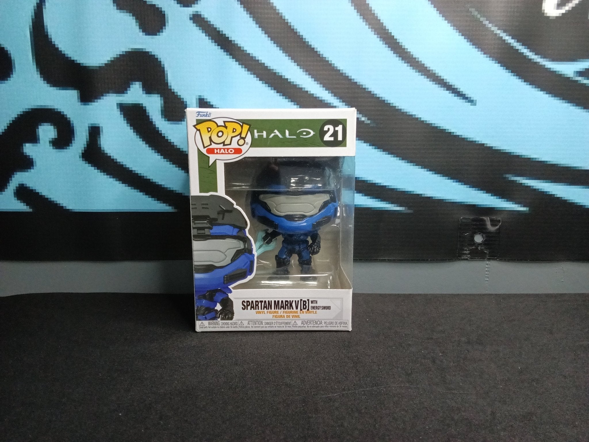 Halo - Spartan Mark V (w/ Energy Sword) - Funko 21 - The Cerulean Trove