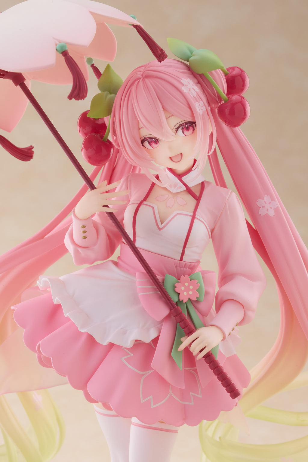 Vocaloid - Sakura Miku (Sakura Dress) - AMP+ Figure