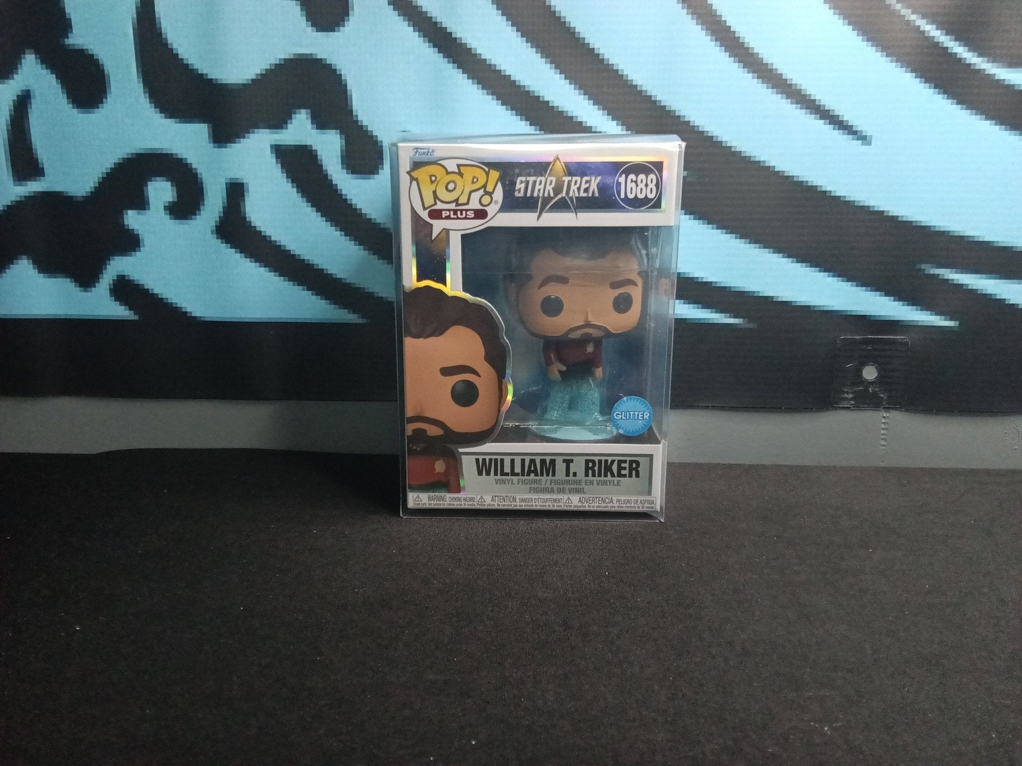 Star Trek - Riker (glitter, beam me up) - Funko Pop 1688 - The Cerulean Trove