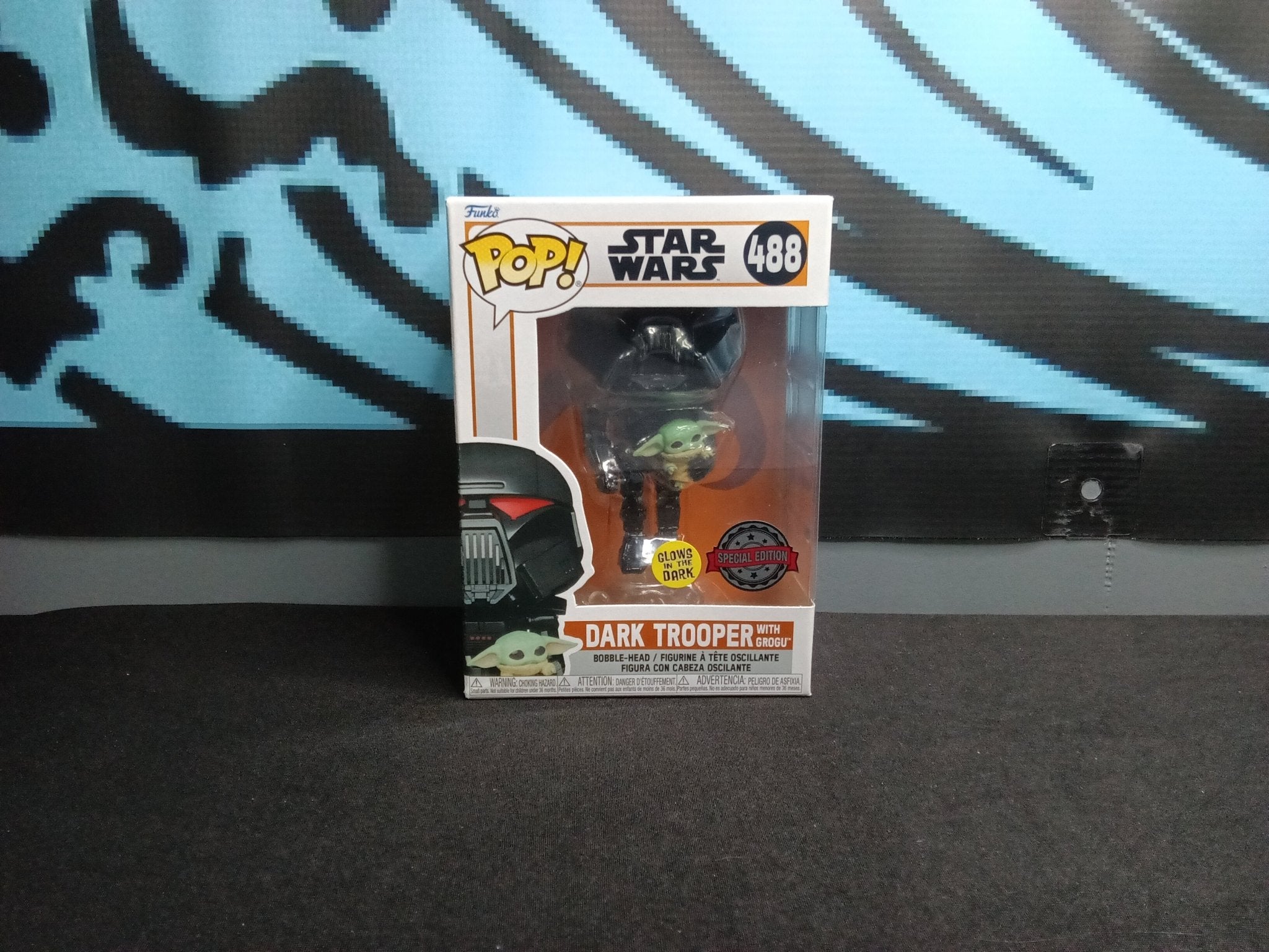 Star Wars - Dark Trooper (with Grogu - glow in the dark) - Funko Pop 488 - The Cerulean Trove