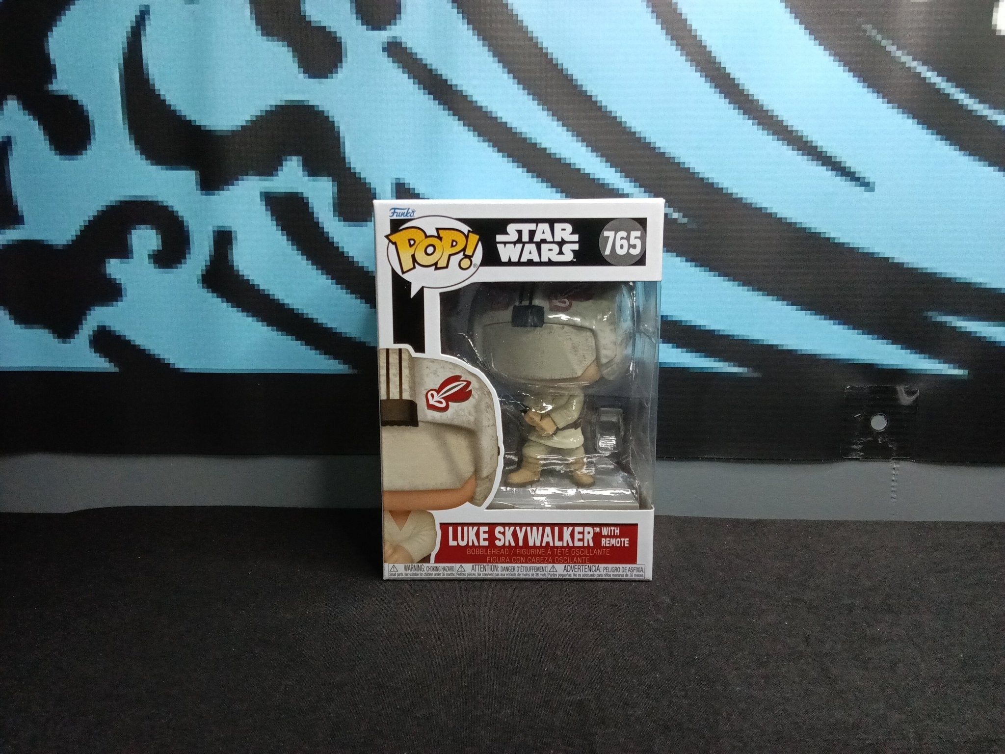 Star Wars - Luke Skywalker (w/ remote) - Funko Pop 765 - The Cerulean Trove