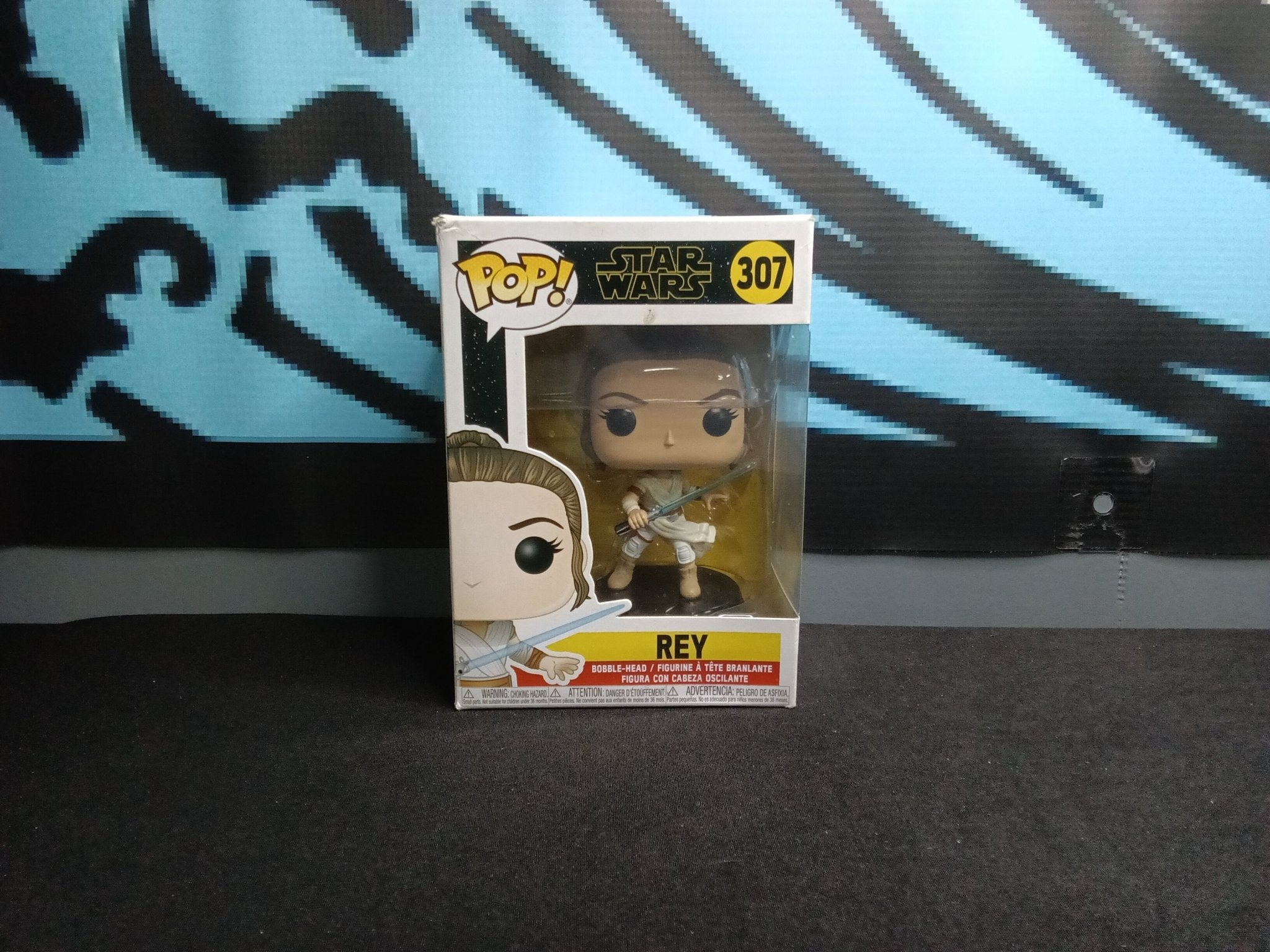 Star Wars - Rey - Funko Pop 307 - The Cerulean Trove