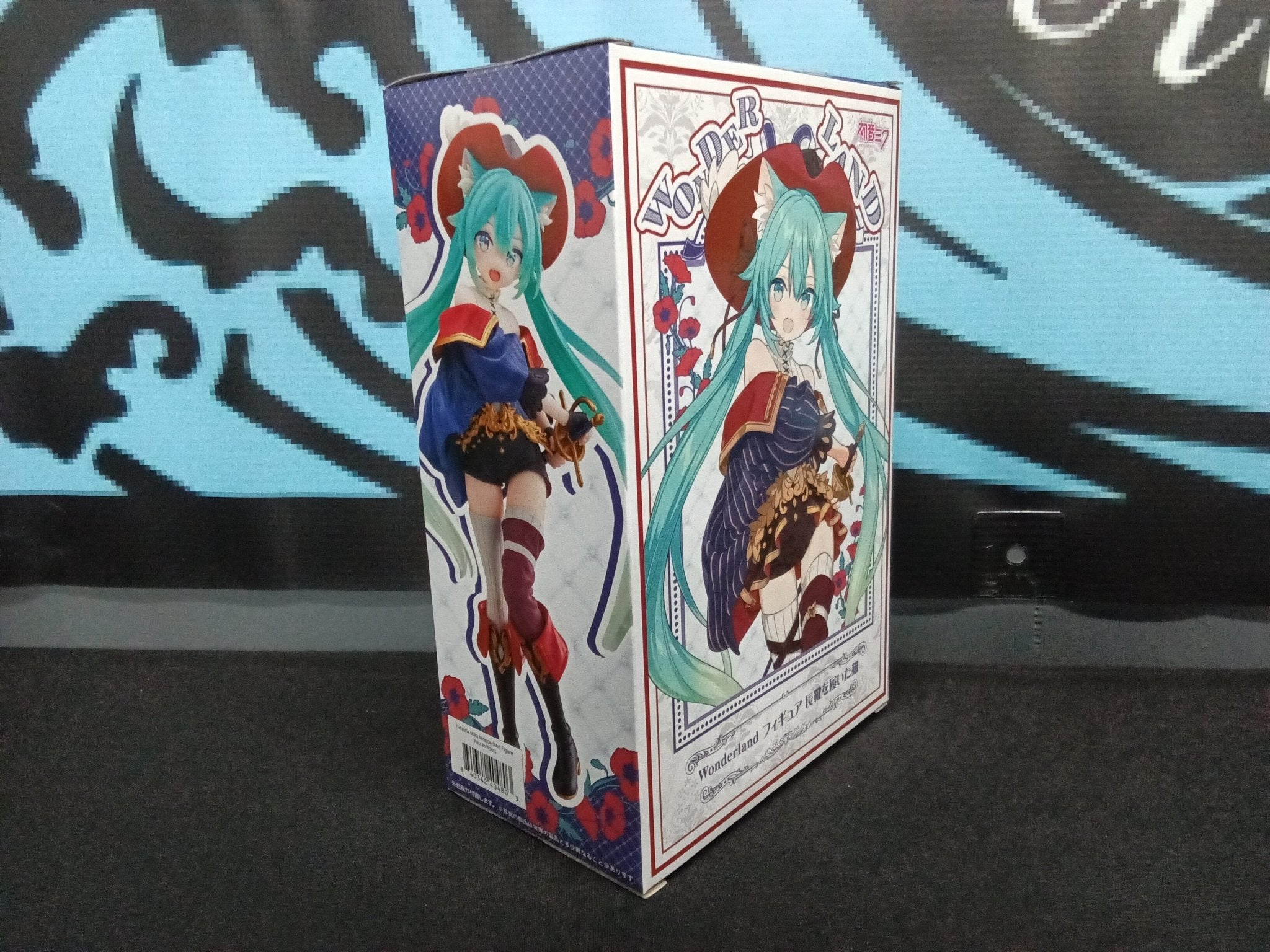 Vocaloid - Hatsune Miku (Puss In Boots) - Wonderland Figure - The Cerulean Trove
